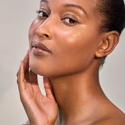 Crème Sheer / Crème  Light